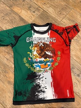 Youth M - Kids' Rash Guard Top - Mexican Flag Green/White/Red